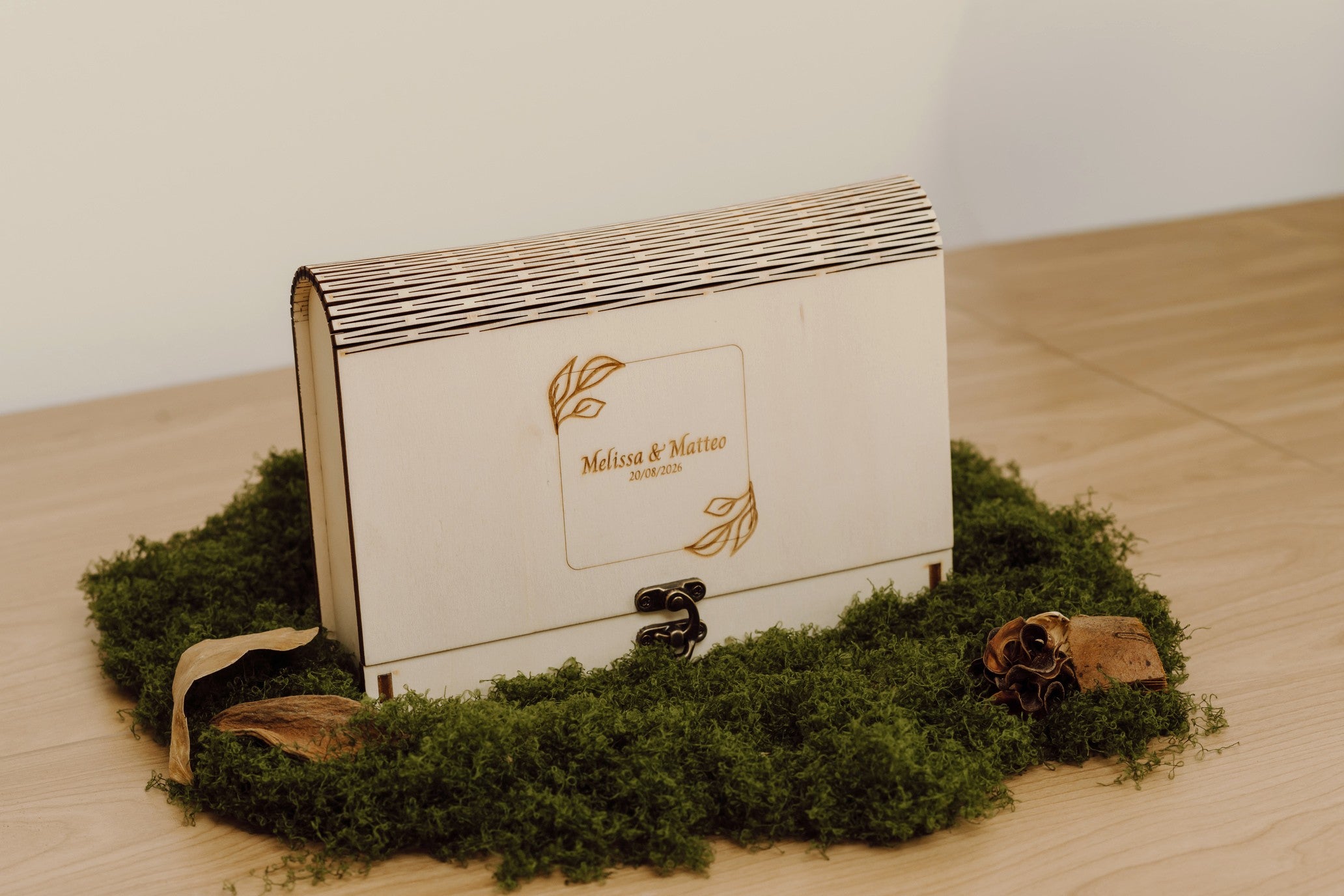 Scatola porta foto in legno naturale pieghevole con vano USB – perfetta per foto e regali