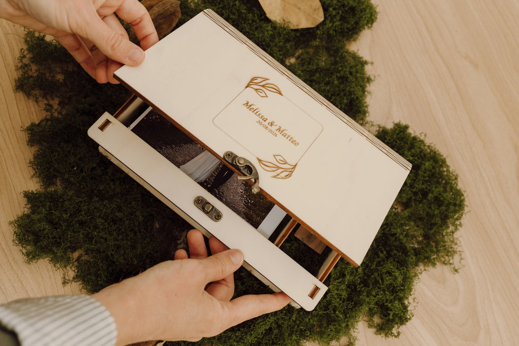 Scatola porta foto in legno naturale pieghevole con vano USB – perfetta per foto e regali