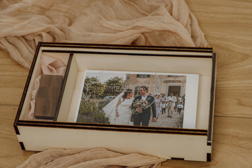 Scatola porta foto in legno naturale coperchio scorrevole in acrilico trasparente con vano USB – perfetta per foto e regali